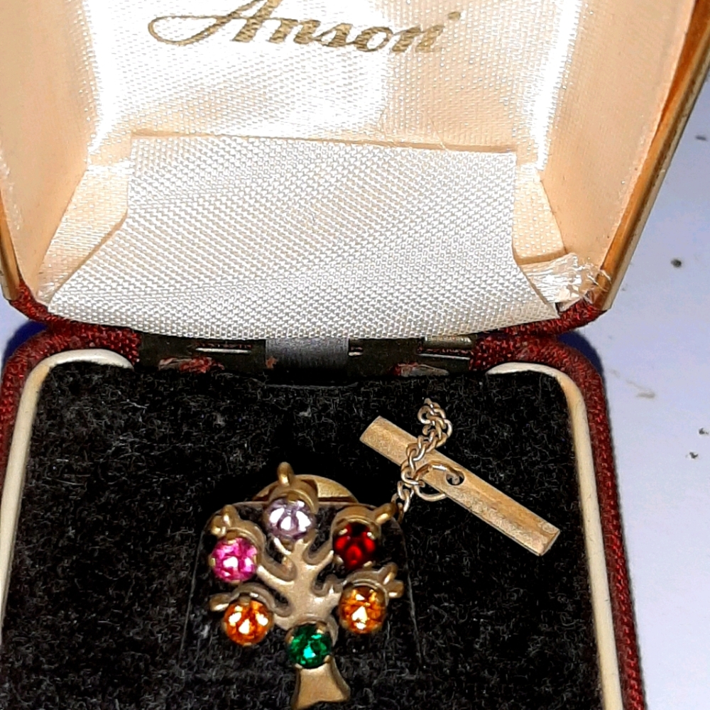 Vintage 1950's Anson pin